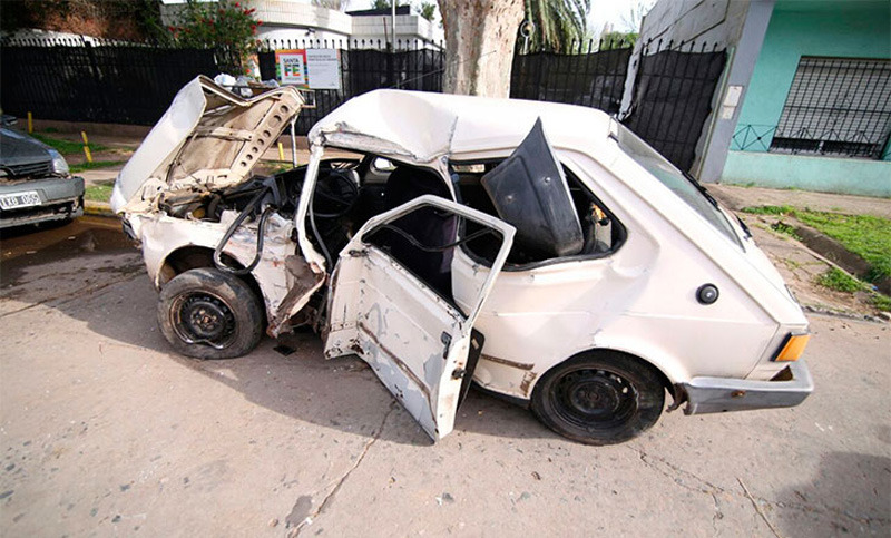 Siete personas en un 147: una nena y una mujer murieron tras el vuelco del auto