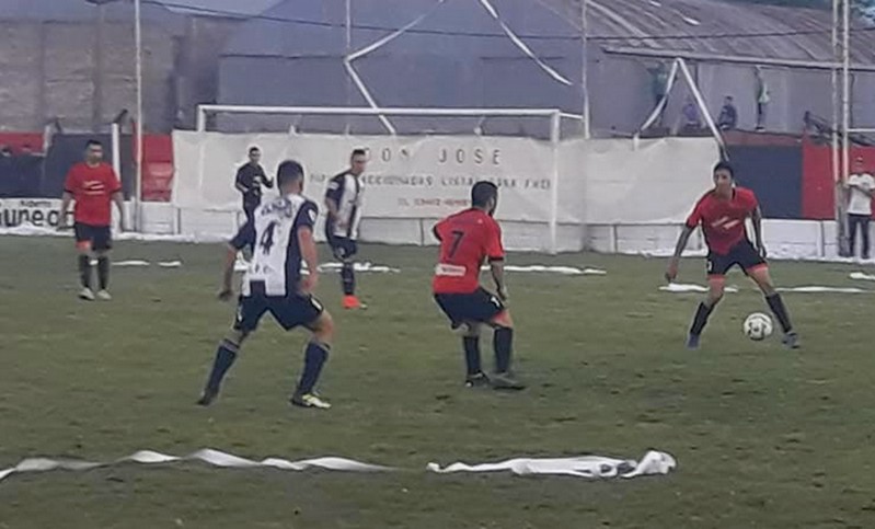 Unión empató en el clásico alvarense y Pablo VI se le acerca