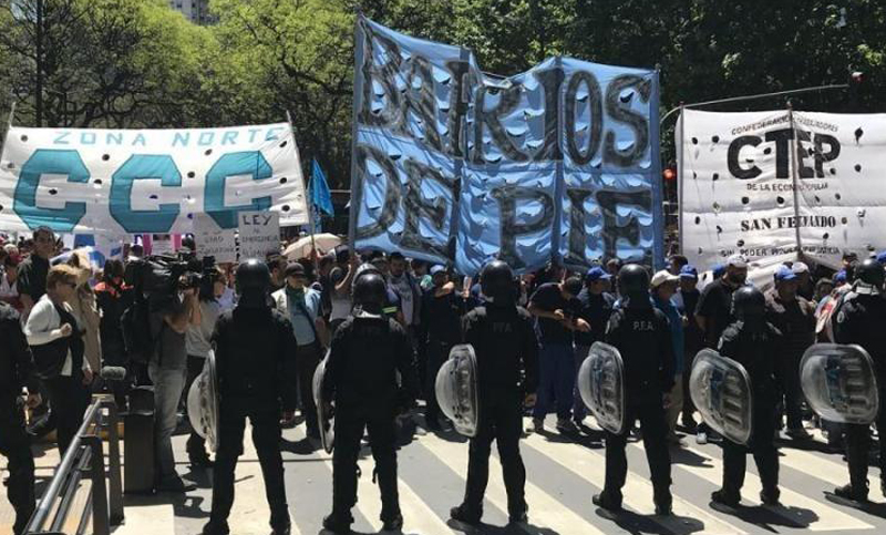 Organizaciones sociales quedaron afuera de la convocatoria de Macri