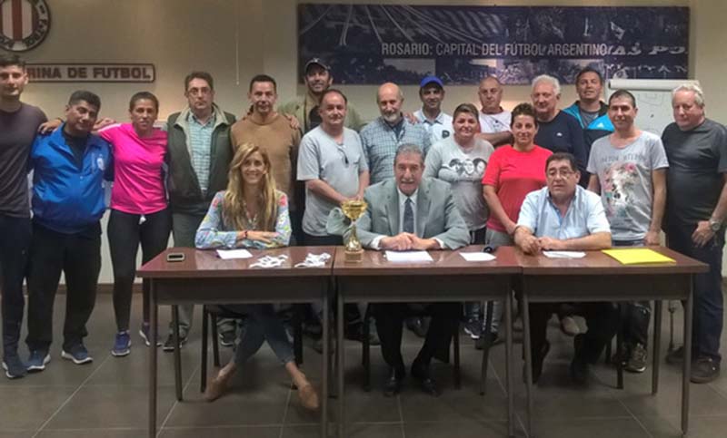 Comienza el torneo de fútbol femenino en Rosario