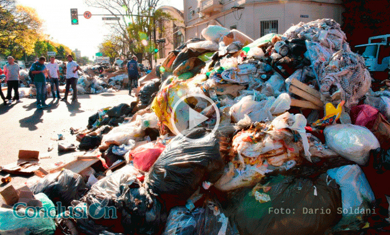 Investigan los desmanes en la protesta de los recolectores de basura