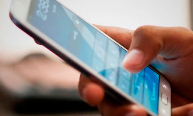 Detectan más bacterias en teclados de celulares que en inodoros de baños públicos