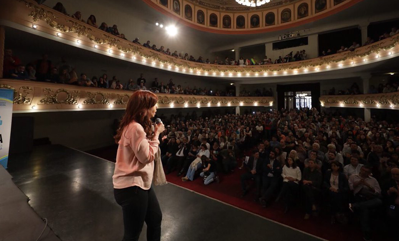 Cristina denunció un “saqueo” a través de las tarifas de servicios públicos