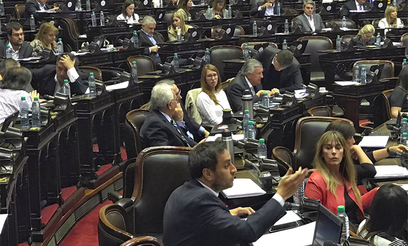 «Marcos Peña tiene a todos los periodistas en el bolsillo»