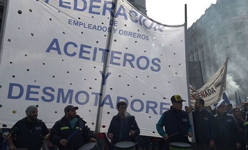 Aceiteros advierten que el Ministerio los persigue y podrían ir al paro