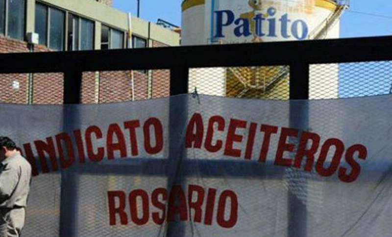 El Ministerio de Trabajo dictó conciliación obligatoria y Aceiteros levantó el paro