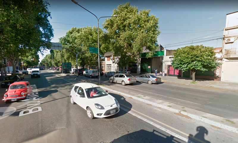 Roban en Avellaneda Motors y  se llevan 10 baterías de autos