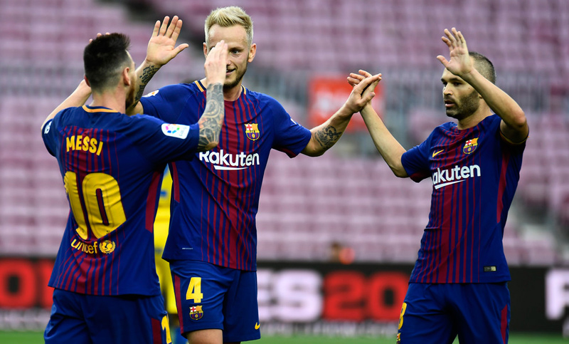 Barcelona, con doblete de Messi, goleó a Las Palmas en un Camp Nou vacío