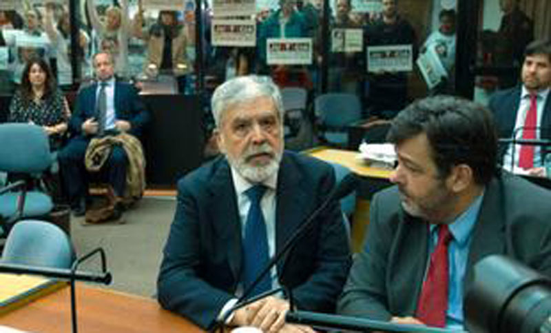Empresarios temen que De Vido comience a delatarlos por sobornos