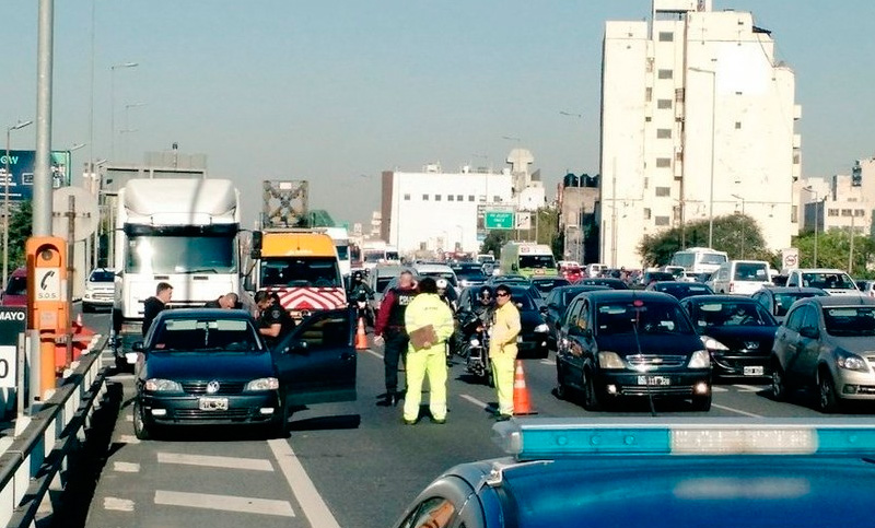 Un policía baleó a un camionero en medio de una discusión de tránsito