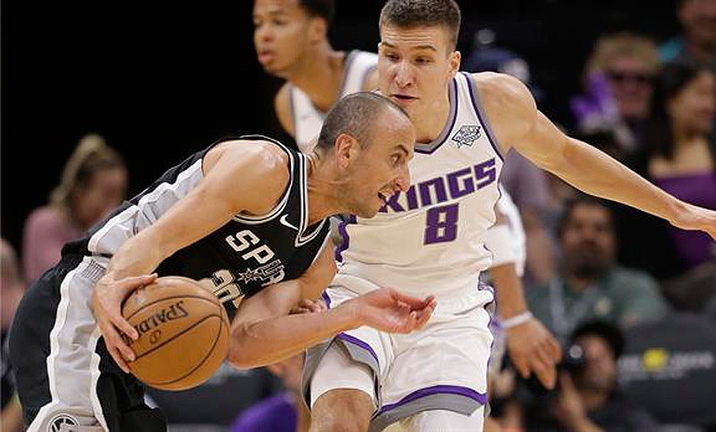 Ginóbili hizo tres puntos en la derrota amistosa de los Spurs