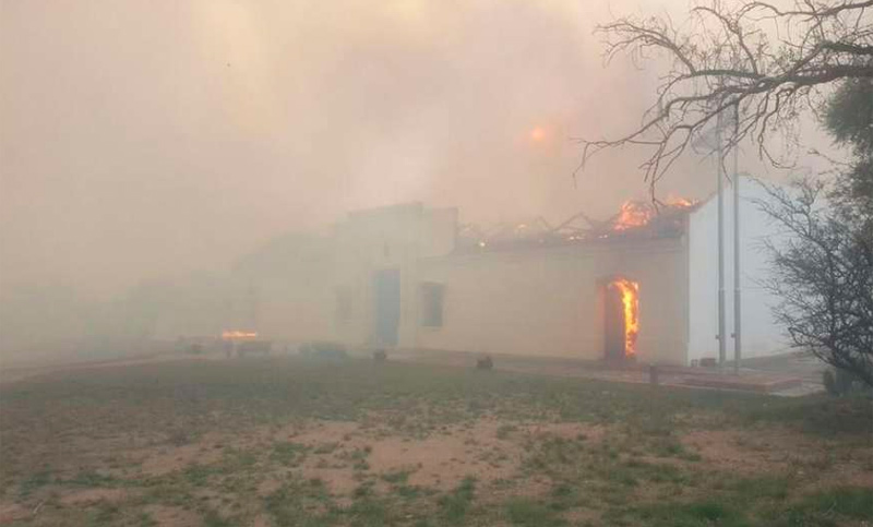 San Luis: el gobierno envió aviones hidrantes y brigadistas para combatir los incendios