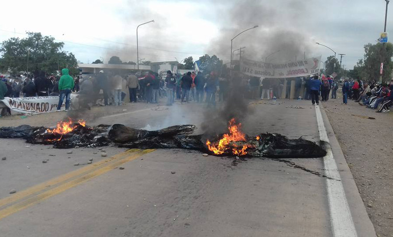 Trabajadores del Ingenio Ledesma volvieron a cortar la ruta nacional 34