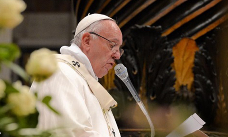 El Papa pide que se combata activamente la violencia sexual en internet