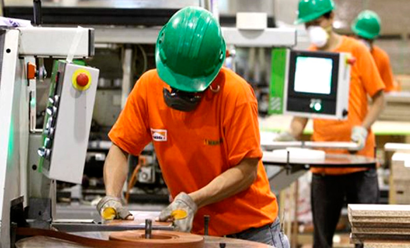 Pymes reclaman una tregua fiscal y frenar la apertura de importaciones