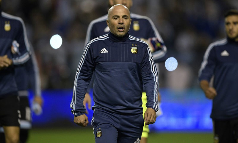 Sampaoli: “Si no estuviéramos pensando en la clasificación podríamos jugar con más calma”