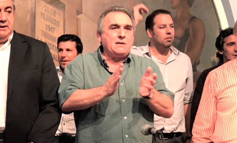 Schmid convocó a reconstruir el peronismo con “trabajo, aportes y sacrificios”