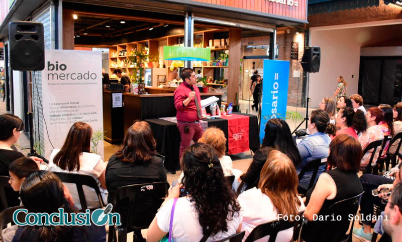 Dictaron un taller especial de pastelería sin gluten en el Mercado del Patio