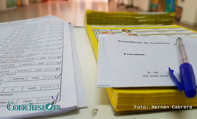 El 69 % del padrón electoral nacional emitió su voto, a minutos del cierre