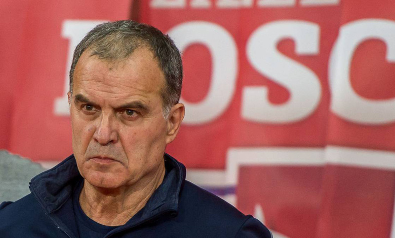 Bielsa fue suspendido momentáneamente como DT del Lille