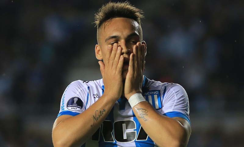 Racing no tuvo contundencia y fue eliminado de la Sudamericana