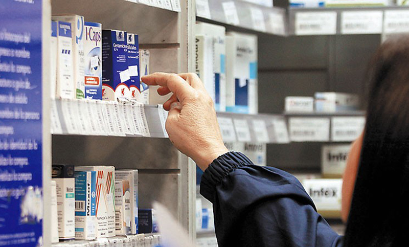 Farmacéuticos advierten que “ninguna mejora puede partir de eliminar derechos”