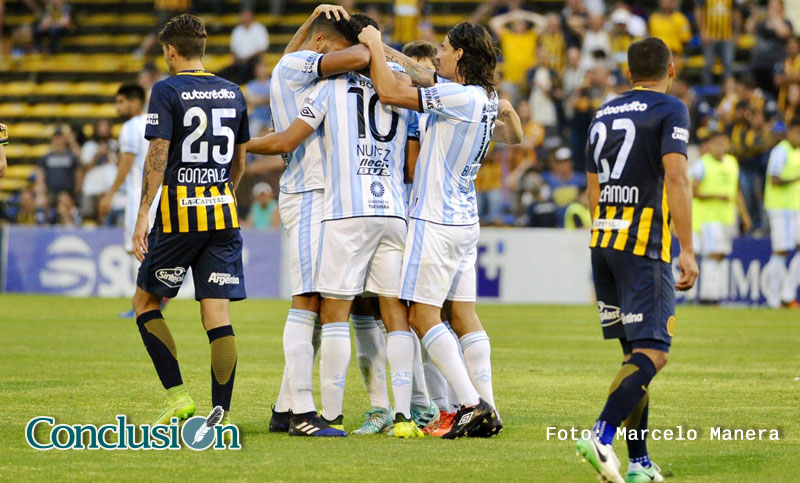 Central cayó ante Atlético Tucumán y no puede salir del pozo futbolístico