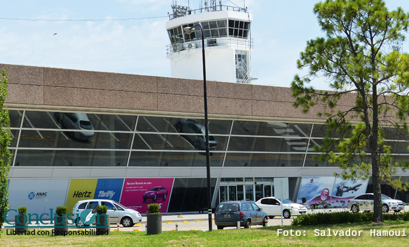 Trabajadores del Aeropuerto, preocupados por el posible cambio a Sociedad Anónima