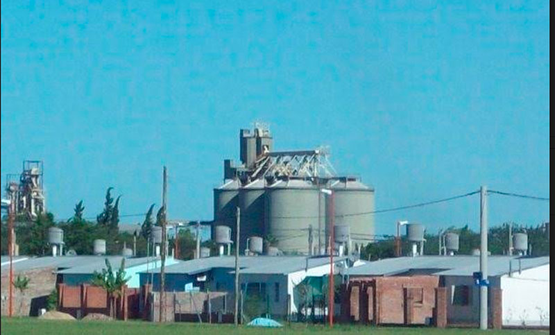 Puerto General San Martín, sin vista al río y amigada con la contaminación