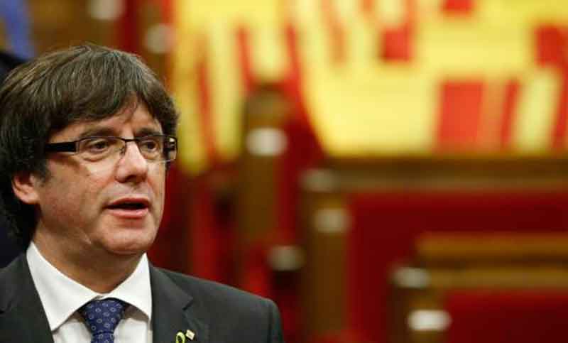Puigdemont pide unidad del independentismo en las elecciones catalanas