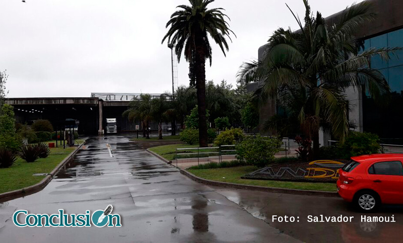 Trabajadores de Distribuidora Andina reclaman por despidos