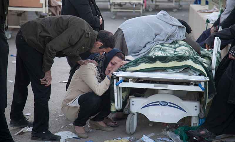 Más de 400 muertos y 7.000 heridos por el terremoto en Irán
