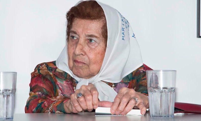 Falleció Marta Vásquez, presidenta de madres de Plaza de Mayo línea fundadora
