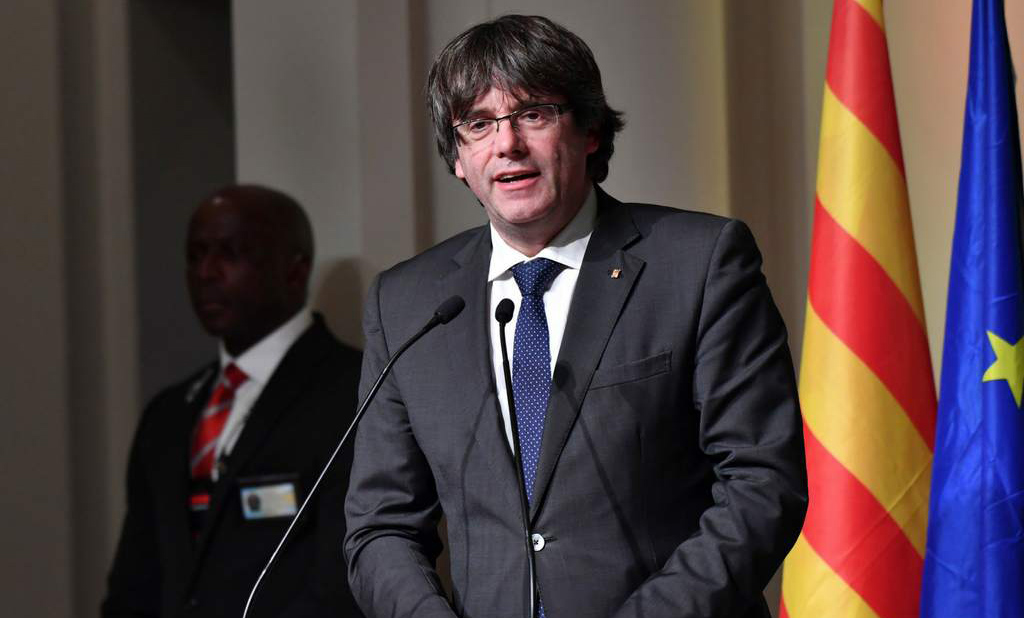 Juez belga aplaza decisión sobre extradición de Puigdemont a España
