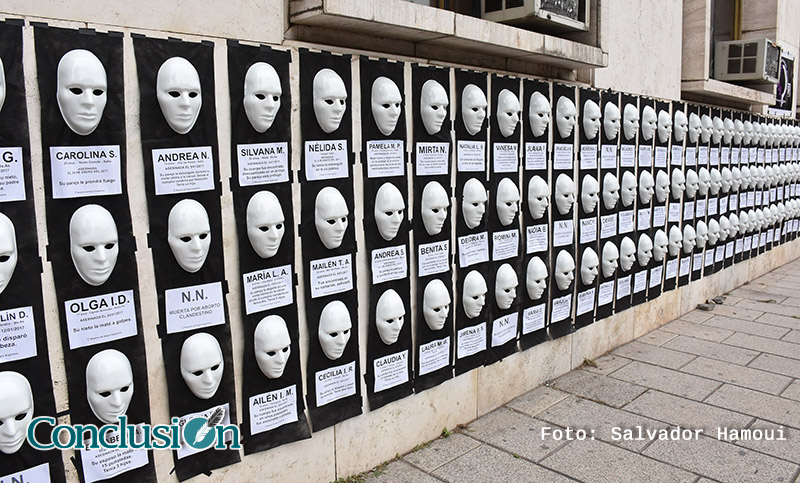 Todas presentes: fuerte intervención por víctimas de femicidio y desaparecidas