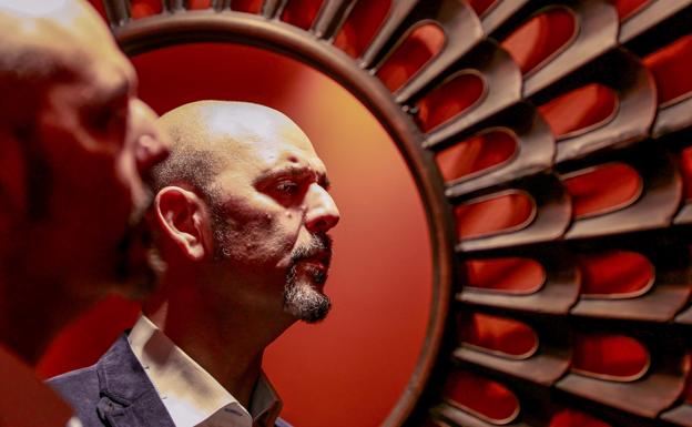 Ex espía lituano: «Falta menos de un año para la quiebra total del mundo»