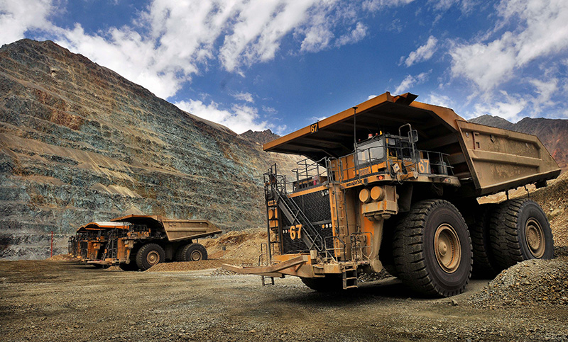 Trabajadores de la mayor mina de cobre chilena paralizaron tareas tras anuncio de 120 despidos