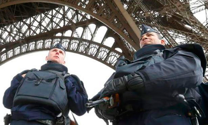 Detienen en Francia a diez sospechosos de planear un atentado