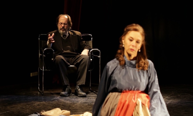 «Hilda y Freud», una historia de amor que pasa por el diván