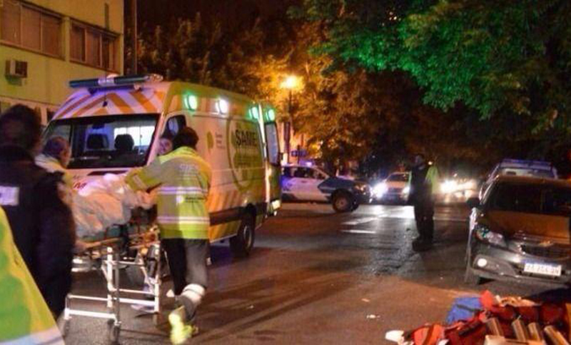 Un muerto y 40 heridos al incendiarse una clínica neuropsiquiatrica de La Plata