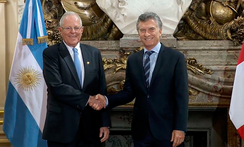 Macri acordó con el presidente de Perú relanzar las «relaciones comerciales»