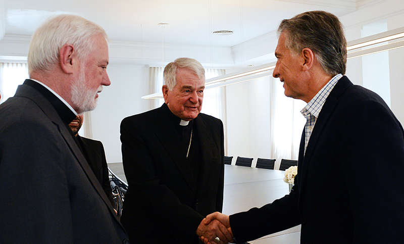 El presidente Macri recibió en Olivos al canciller del Vaticano