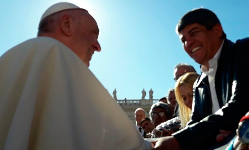 Pablo Moyano le dijo al Papa que luchará contra la reforma laboral