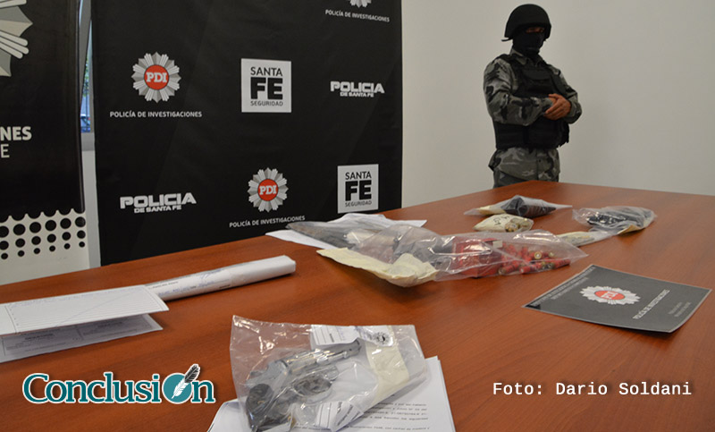 Secuestro de armas y detenidos al desbaratar banda de Villa Gobernador Gálvez