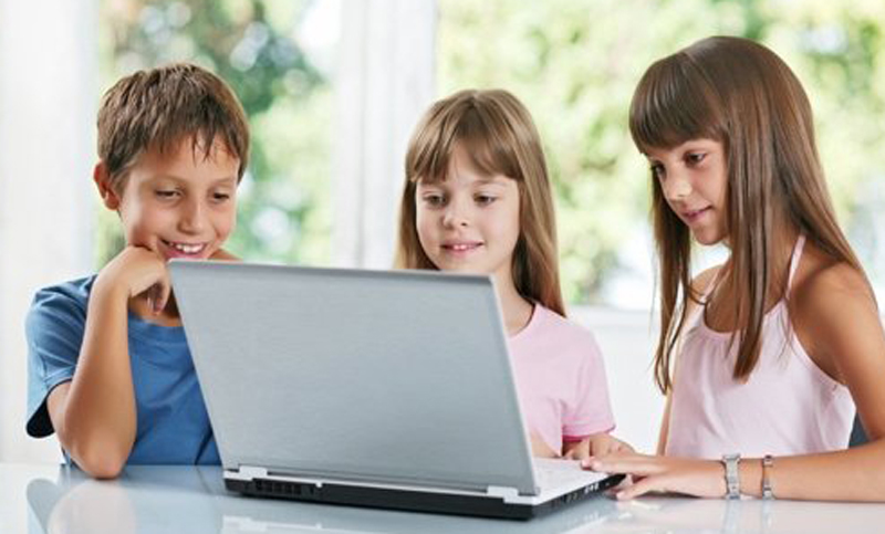 YouTube restringe videos para niños con contenido para adultos
