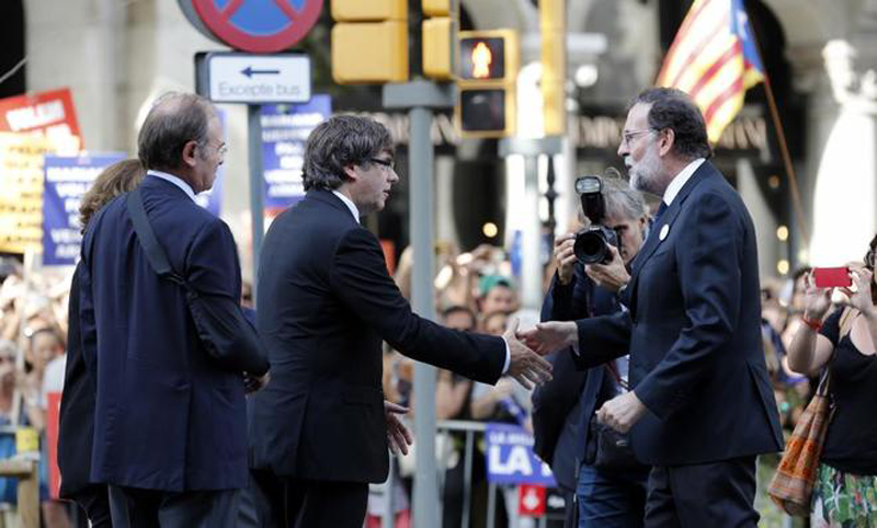 Puigdemont quiere debatir con Rajoy sobre Cataluña en Bélgica