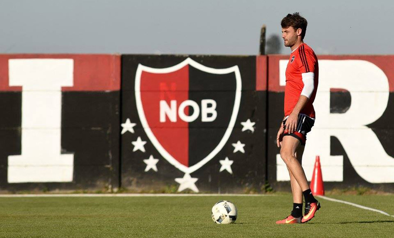 Juan Sills renovó su contrato en Newell’s por un año más