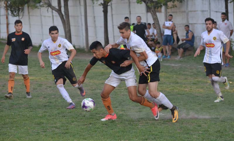 Newell’s volvió a perder y Oriental ganó para escapar del descenso