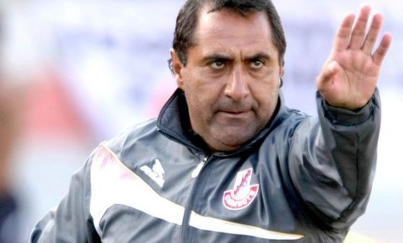El ídolo de Newell’s Julio Zamora está delicado luego de sufrir una descompensación
