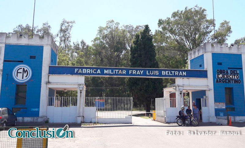 Trabajadores fueron despedidos de la fábrica militar de Fray Luis Beltrán